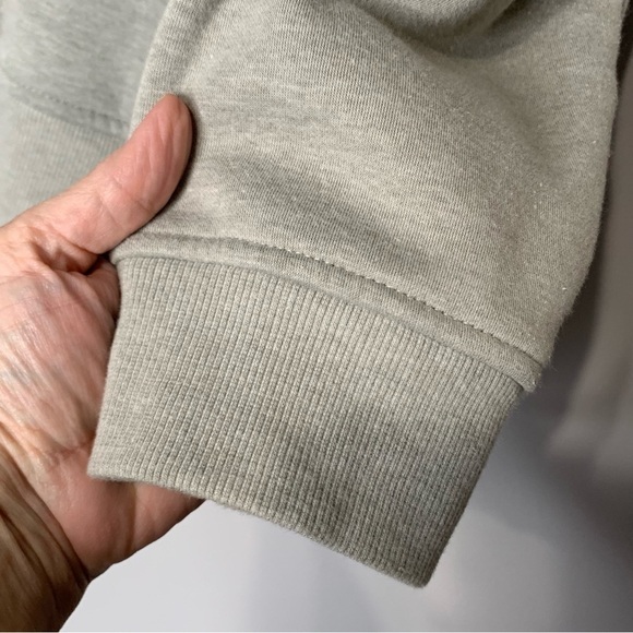 Izod Advantage Performance stretch Grey Quarter Zip Sweatshirt. Size XL - Picture 6 of 8